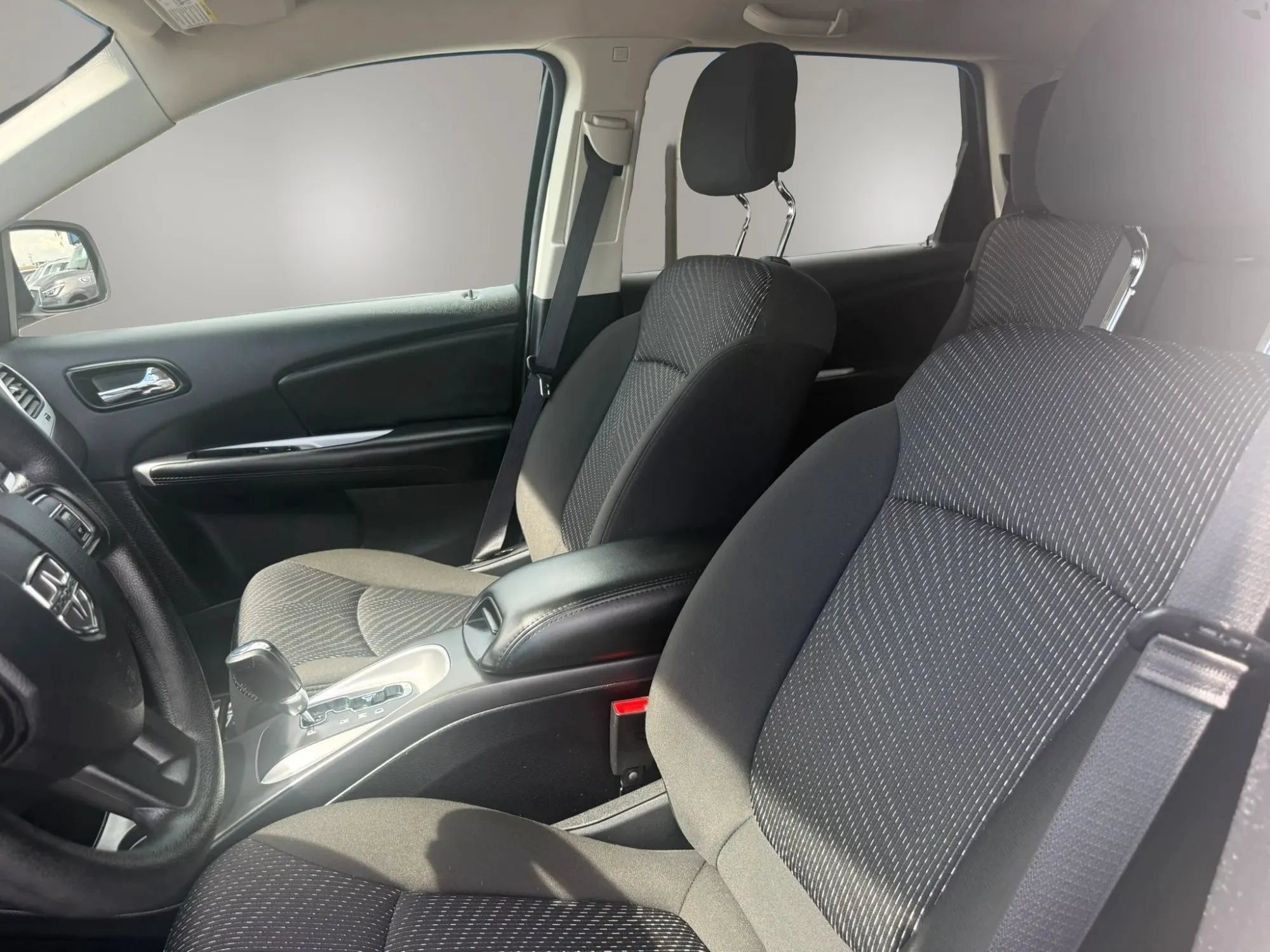 Used 2020 Dodge Journey SE w/ Blacktop Package FWD image 17