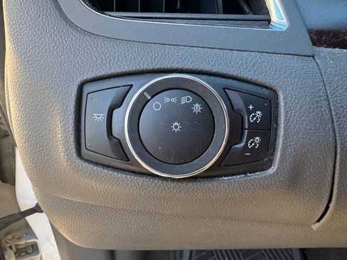 Used 2014 Ford Edge Limited image 23