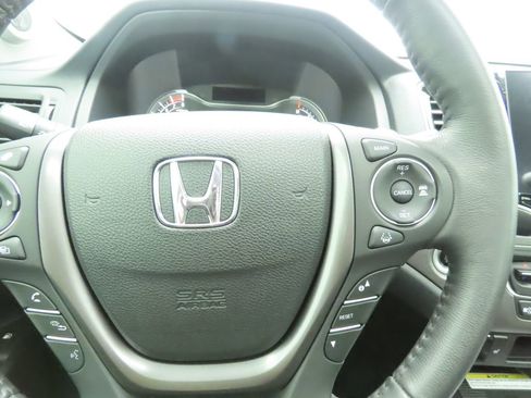 Used 2023 Honda Ridgeline RTL-E image 12