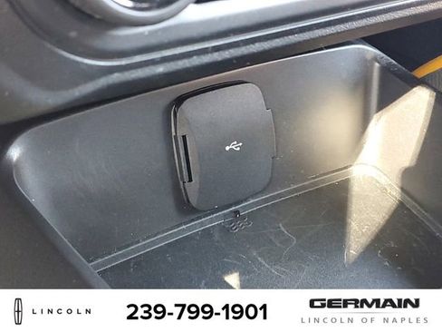 Used 2023 Ford Bronco Badlands image 33