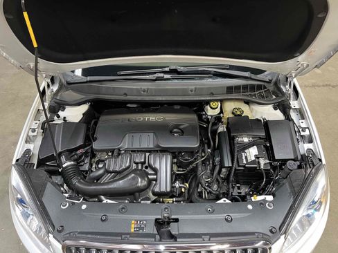 Used 2015 Buick Verano FWD image 22