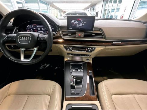 Used 2018 Audi Q5 2.0T Premium Plus w/ Premium Plus Package image 15