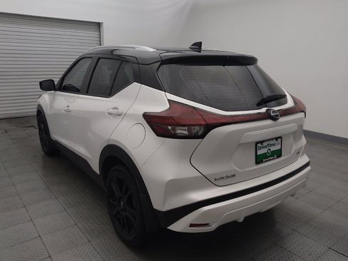 Used 2024 Nissan Kicks SV image 5