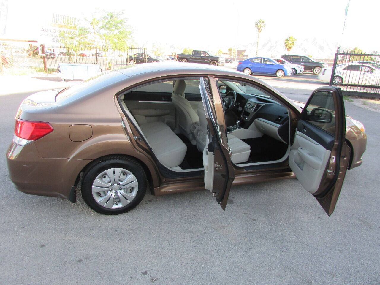 Used 2011 Subaru Legacy 2.5i AWD/4WD image 36