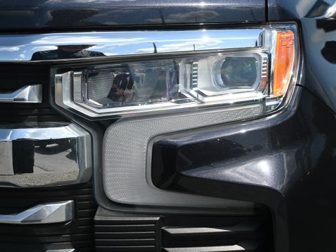 Used 2023 Chevrolet Silverado 1500 LTZ AWD/4WD image 6