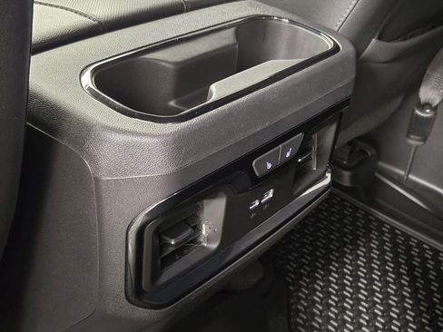 Used 2022 GMC Sierra 1500 AT4 w/ AT4 Premium Package AWD/4WD image 31