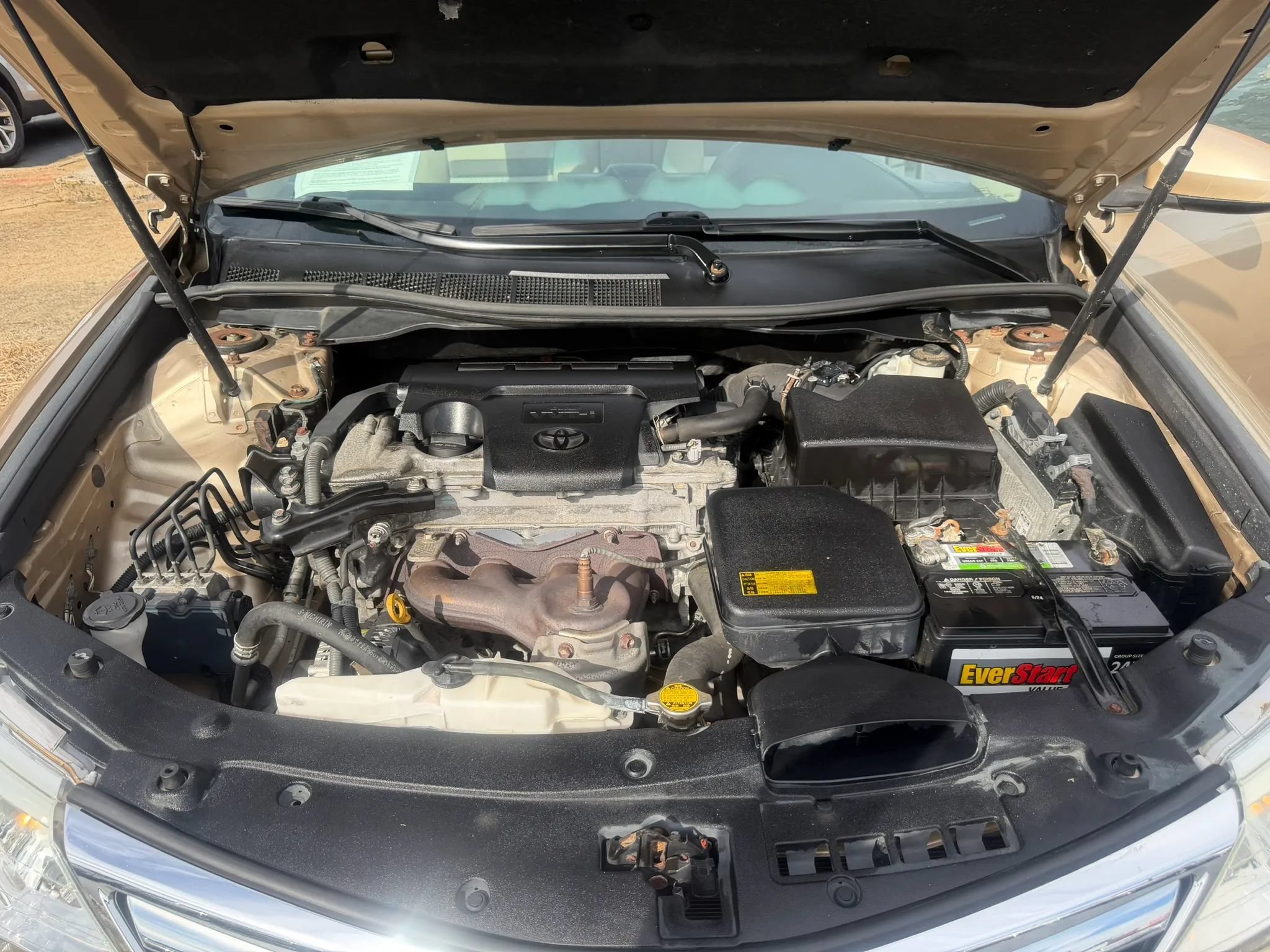 Used 2012 Toyota Camry LE FWD image 27