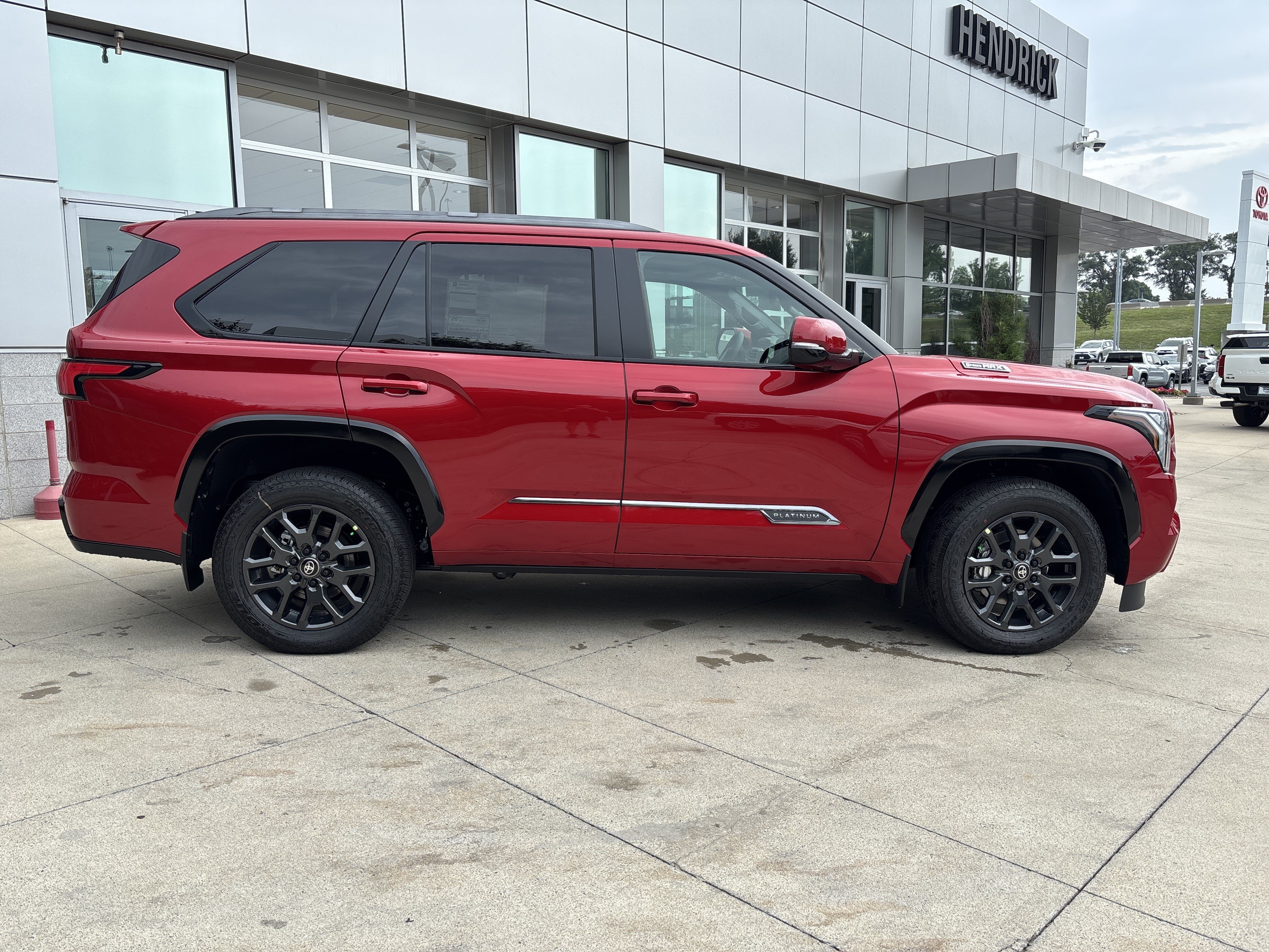 Used 2026 Toyota Sequoia Platinum AWD/4WD image 10