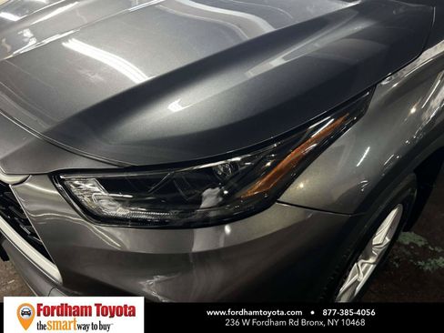 Certified 2024 Toyota Highlander LE AWD/4WD image 8
