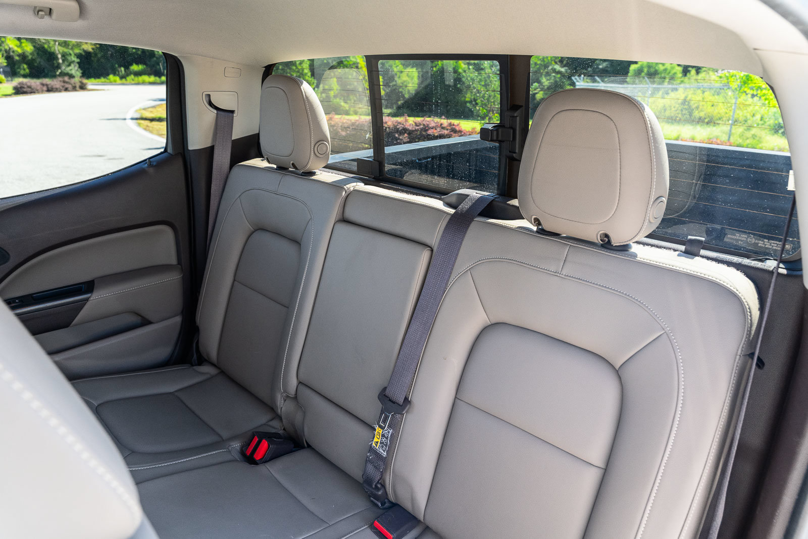 Used 2016 GMC Canyon SLT w/ Trailering Package RWD image 19