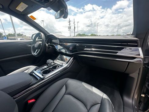 Certified 2025 Audi Q8 Premium w/ Black Optic Package AWD/4WD image 29