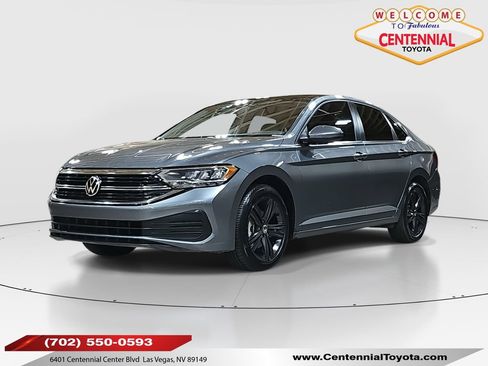 Used 2022 Volkswagen Jetta SE FWD image 1