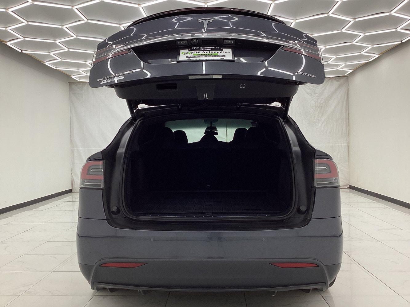 Used 2018 Tesla Model X 100D AWD/4WD image 47