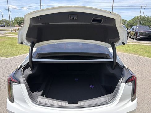 Used 2025 Cadillac CT5 V RWD image 10