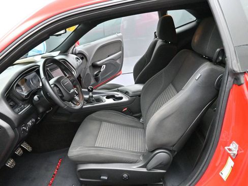 Used 2018 Dodge Challenger R/T w/ Performance Handling Group image 12