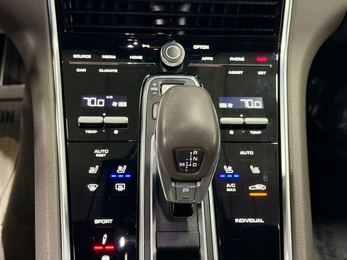 Certified 2021 Porsche Panamera 4S image 33