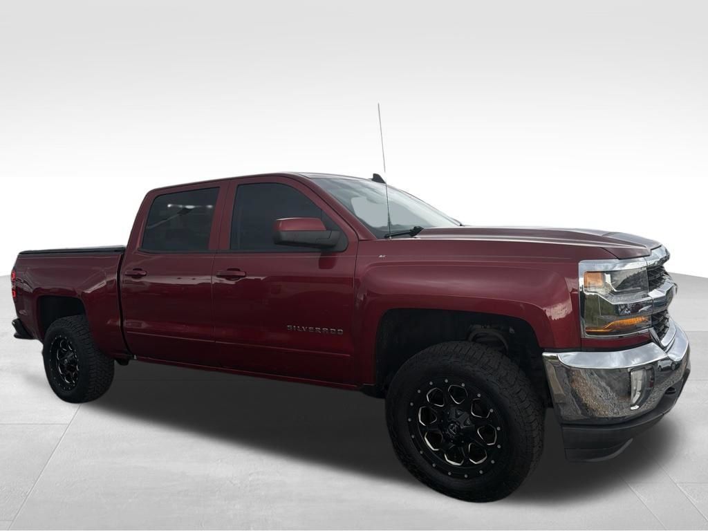 Used 2018 Chevrolet Silverado 1500 LT w/ All Star Edition AWD/4WD image 28