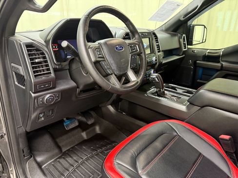 Used 2019 Ford F150 Lariat w/ Equipment Group 502A Luxury AWD/4WD image 31