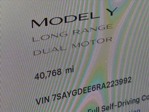 Used 2024 Tesla Model Y Long Range AWD/4WD image 11