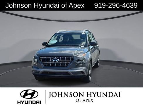 Used 2026 Hyundai Venue SEL image 3