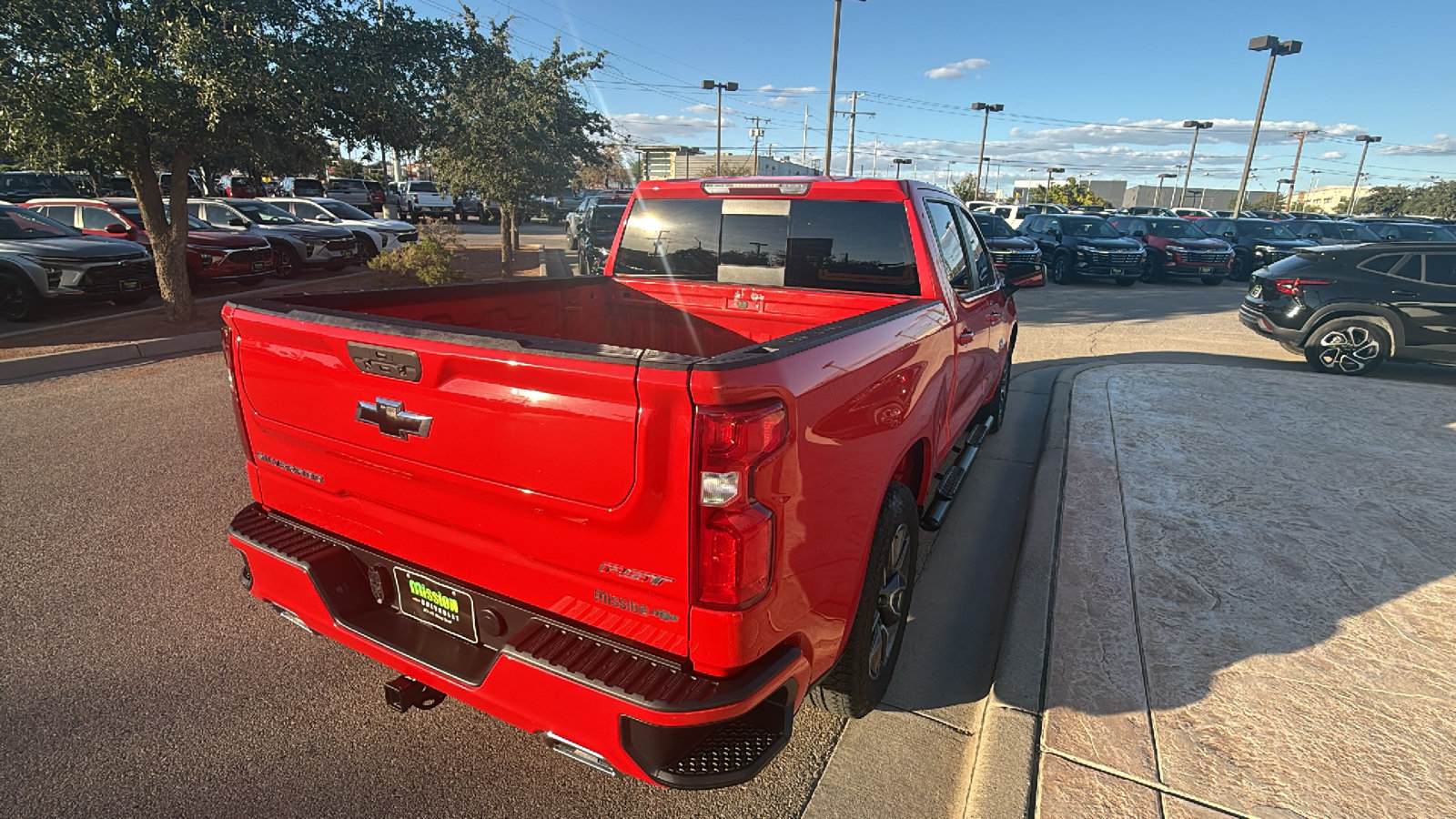 Used 2021 Chevrolet Silverado 1500 RST w/ Texas Edition Plus AWD/4WD image 5