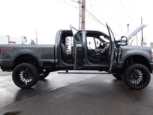Used 2024 Ford F350 Platinum AWD/4WD image 36