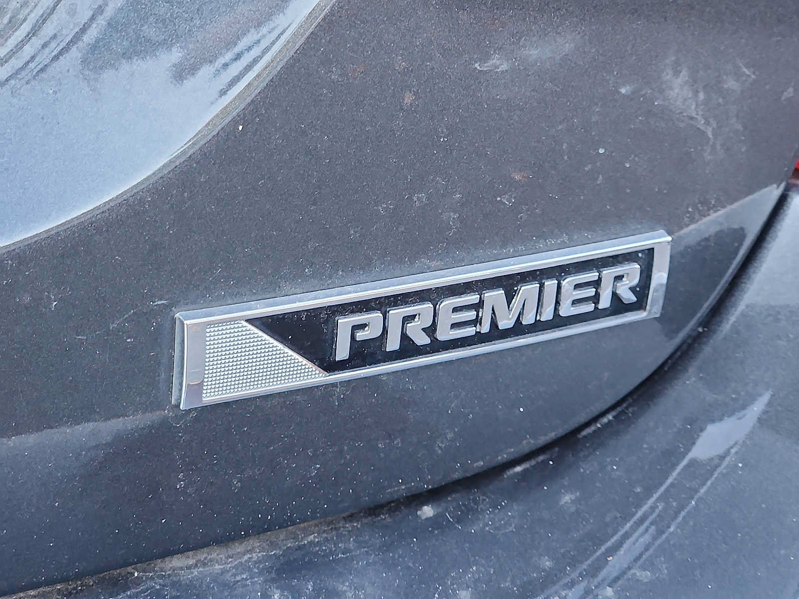 Used 2018 Chevrolet Sonic Premier FWD image 29
