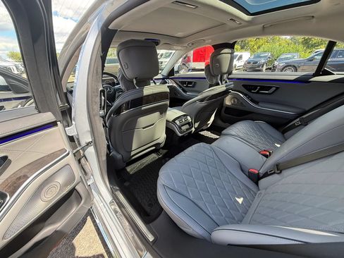 Used 2021 Mercedes-Benz S 580 4MATIC Sedan w/ AMG Line image 28