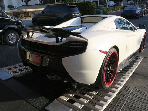 Used 2015 McLaren 650S Spider image 27