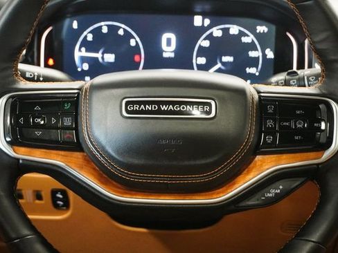 Used 2024 Jeep Grand Wagoneer Series III image 24
