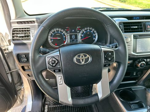 Used 2018 Toyota 4Runner SR5 RWD image 14