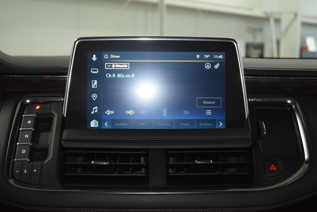 Used 2023 Chevrolet Tahoe LT w/ Luxury Package AWD/4WD image 32