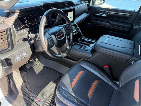 Used 2024 GMC Sierra 2500 AT4 w/ AT4 Premium Plus Package image 12