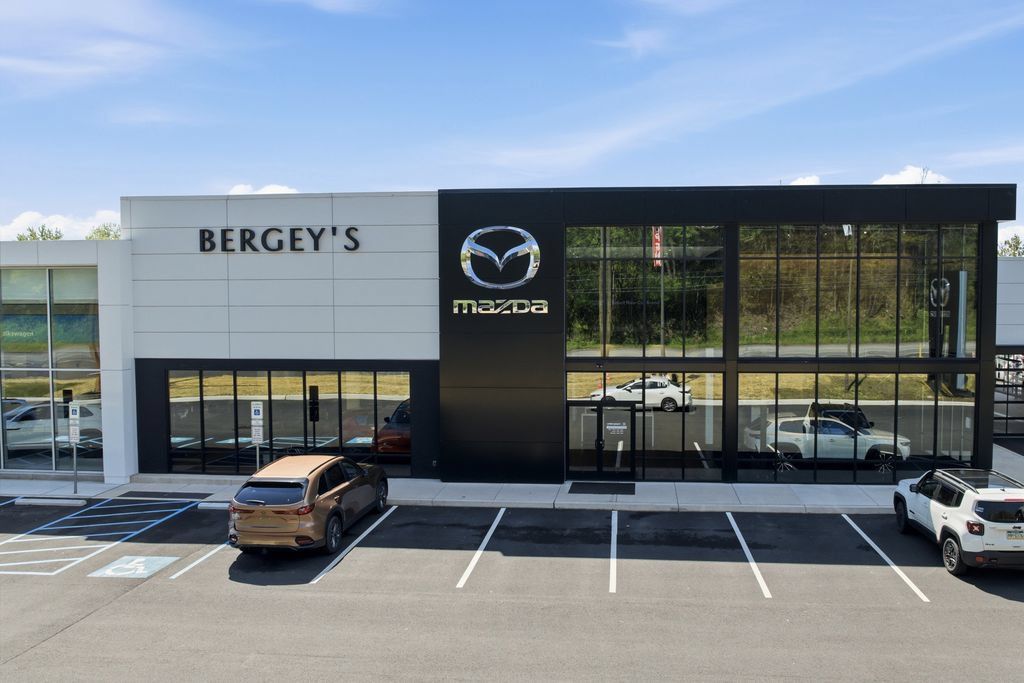 Certified 2025 MAZDA CX-90 Plug-In Hybrid w/Premium Sport AWD/4WD image 34