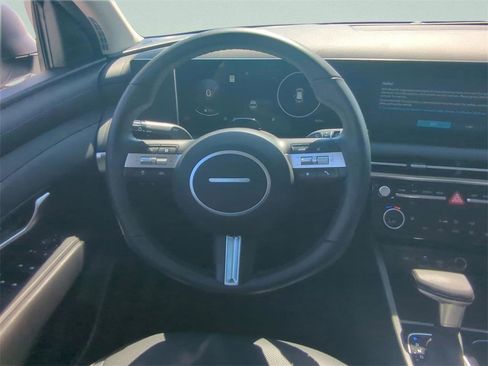 Used 2025 Hyundai Tucson SEL image 16