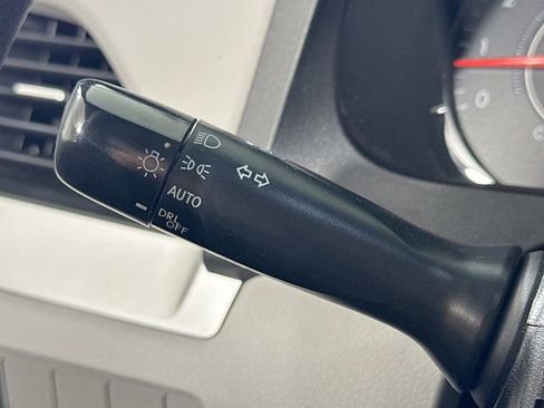 Used 2017 Toyota Sienna LE image 14