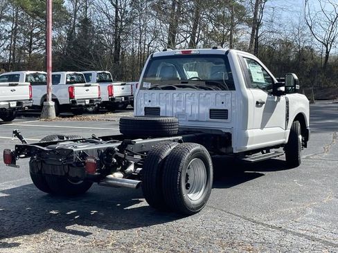 New 2026 Ford F350 XL w/ XL Chrome Package RWD image 3