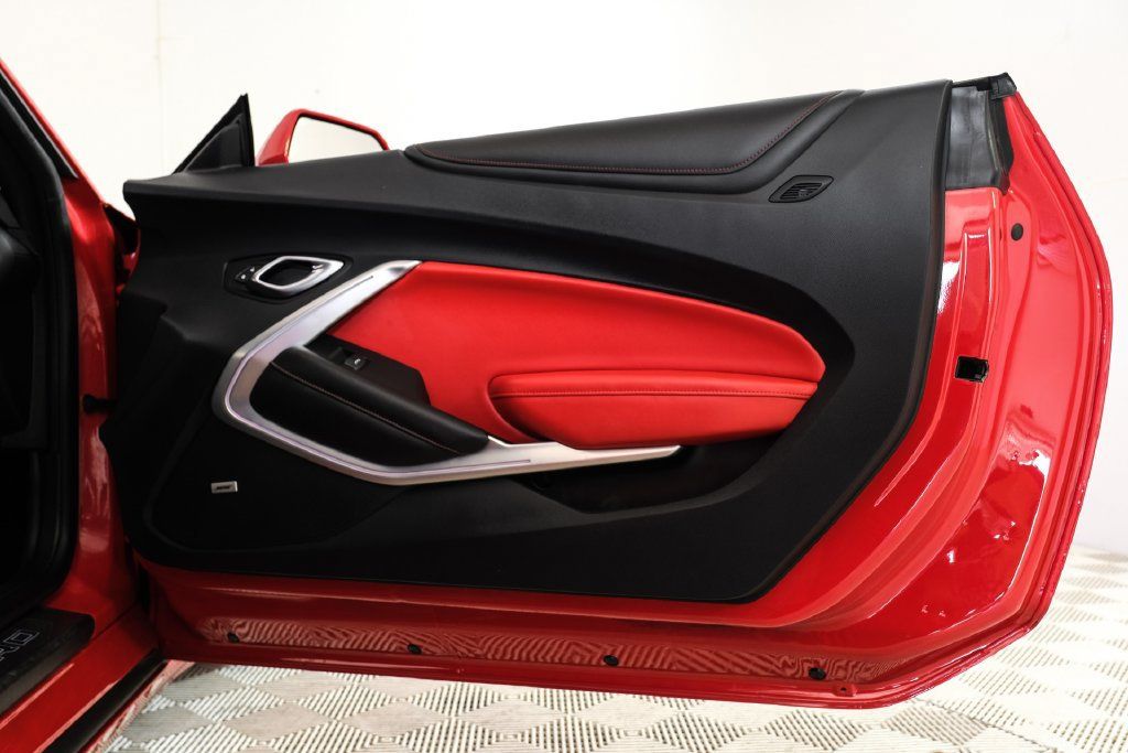 Used 2023 Chevrolet Camaro SS RWD image 47