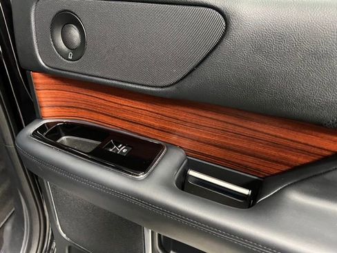 Used 2024 Lincoln Navigator Reserve image 53