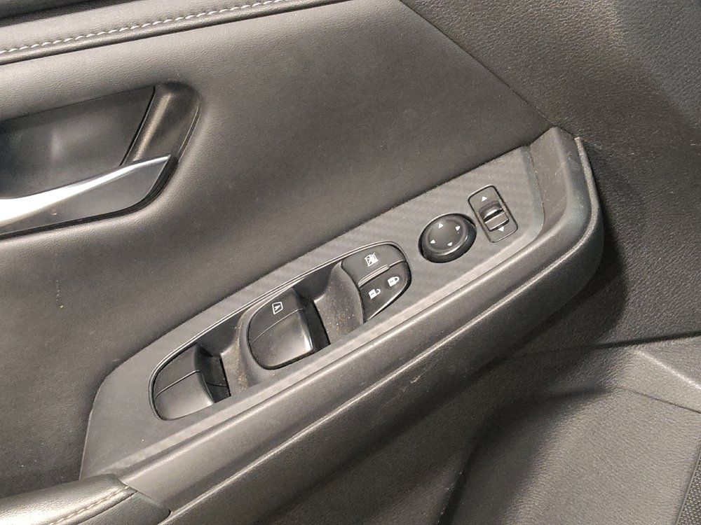 Used 2023 Nissan Sentra SV FWD image 27