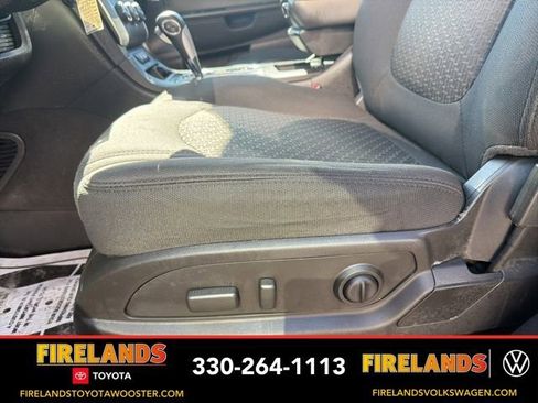 Used 2012 Chevrolet Traverse LT image 12