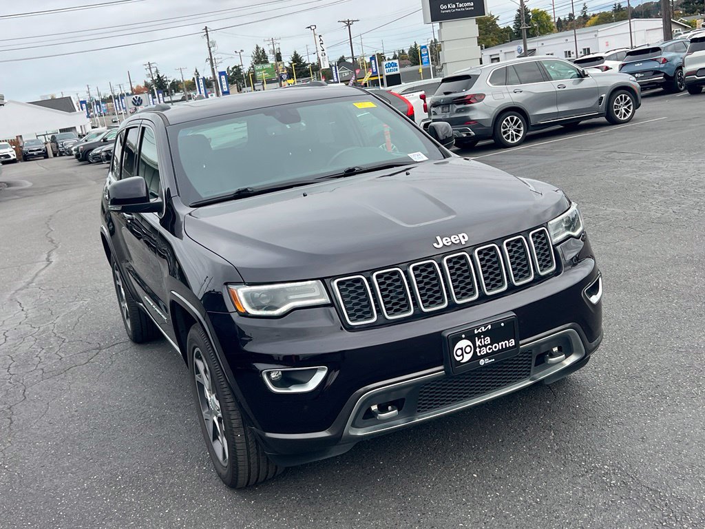 Used 2018 Jeep Grand Cherokee Limited AWD/4WD image 5