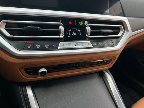 Used 2023 BMW 430i Convertible w/ M Sport Package image 22