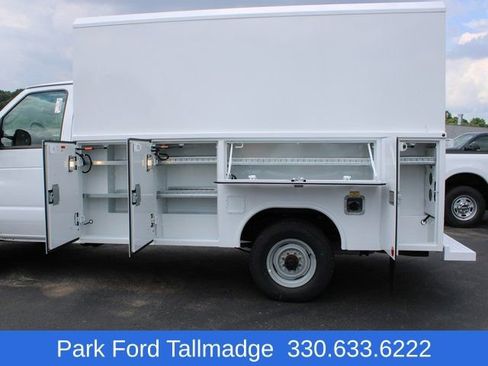 New 2026 Ford E-350 and Econoline 350 Super Duty w/ Power Equipment Group RWD image 3