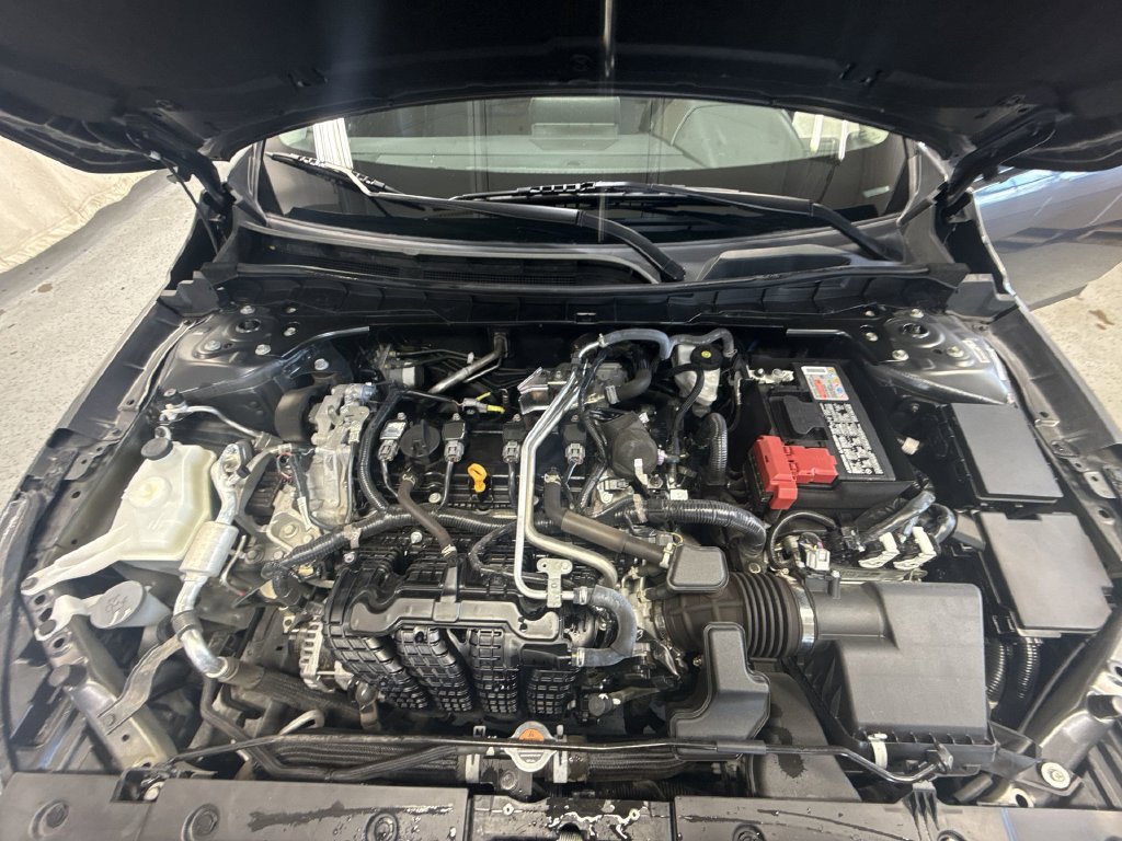 Used 2025 Nissan Altima 2.5 SV FWD image 38
