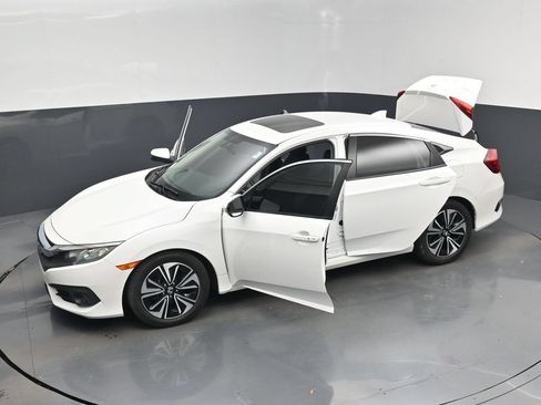 Used 2018 Honda Civic EX-L image 20