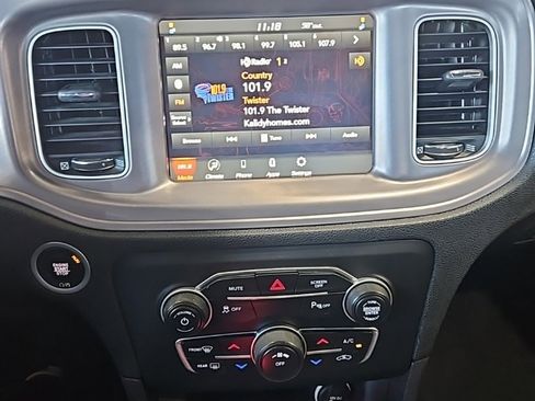 Used 2023 Dodge Charger SXT image 28