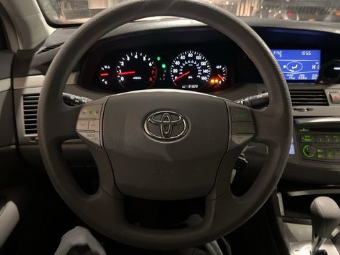 Used 2010 Toyota Avalon XL image 7