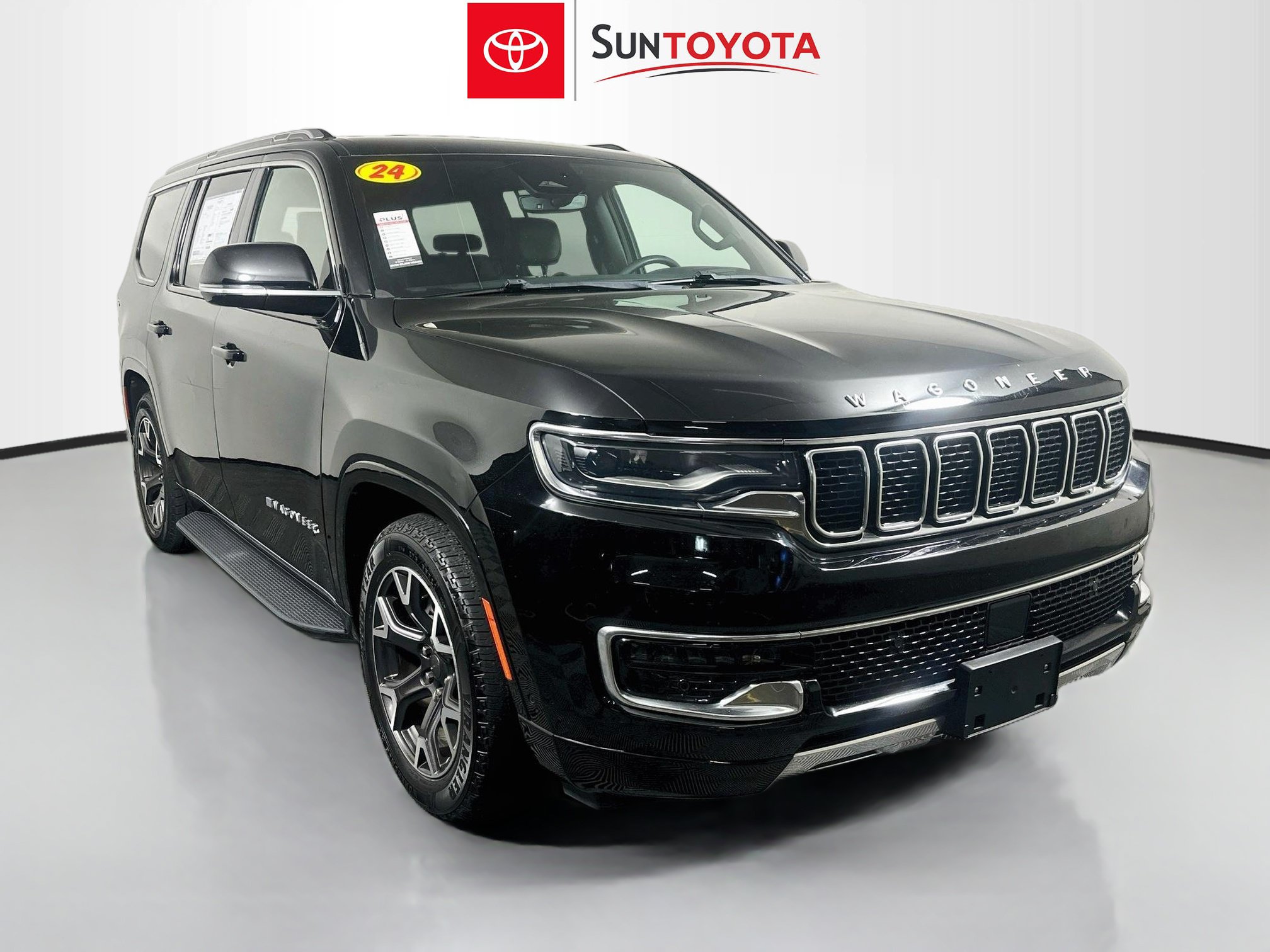 Used 2024 Jeep Wagoneer Series III AWD/4WD image 1