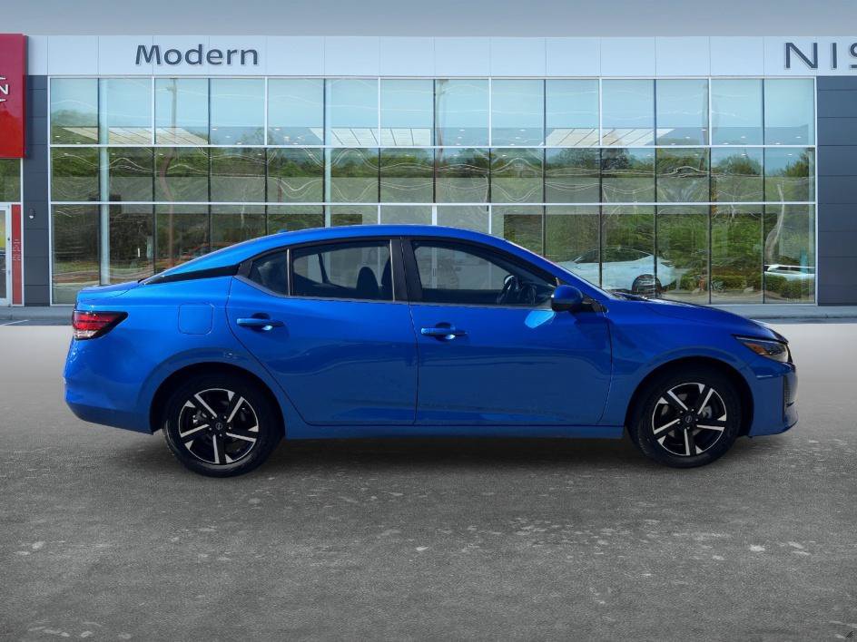 Certified 2025 Nissan Sentra SV FWD image 4